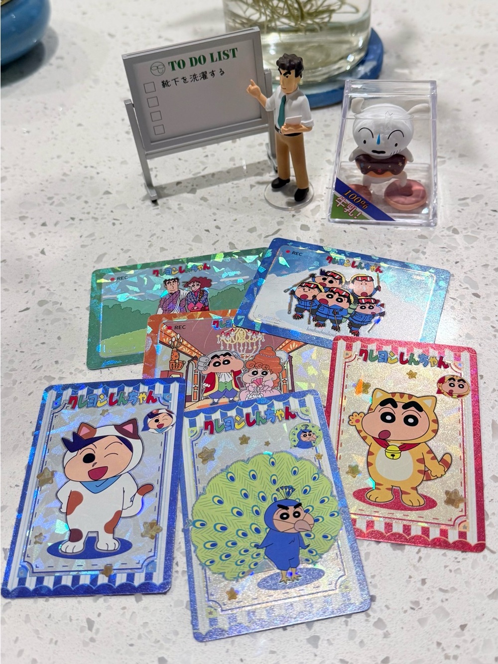 Crayon Shin-chan Hiroshi & Shiro Figure Set + FREE Holographic Cards